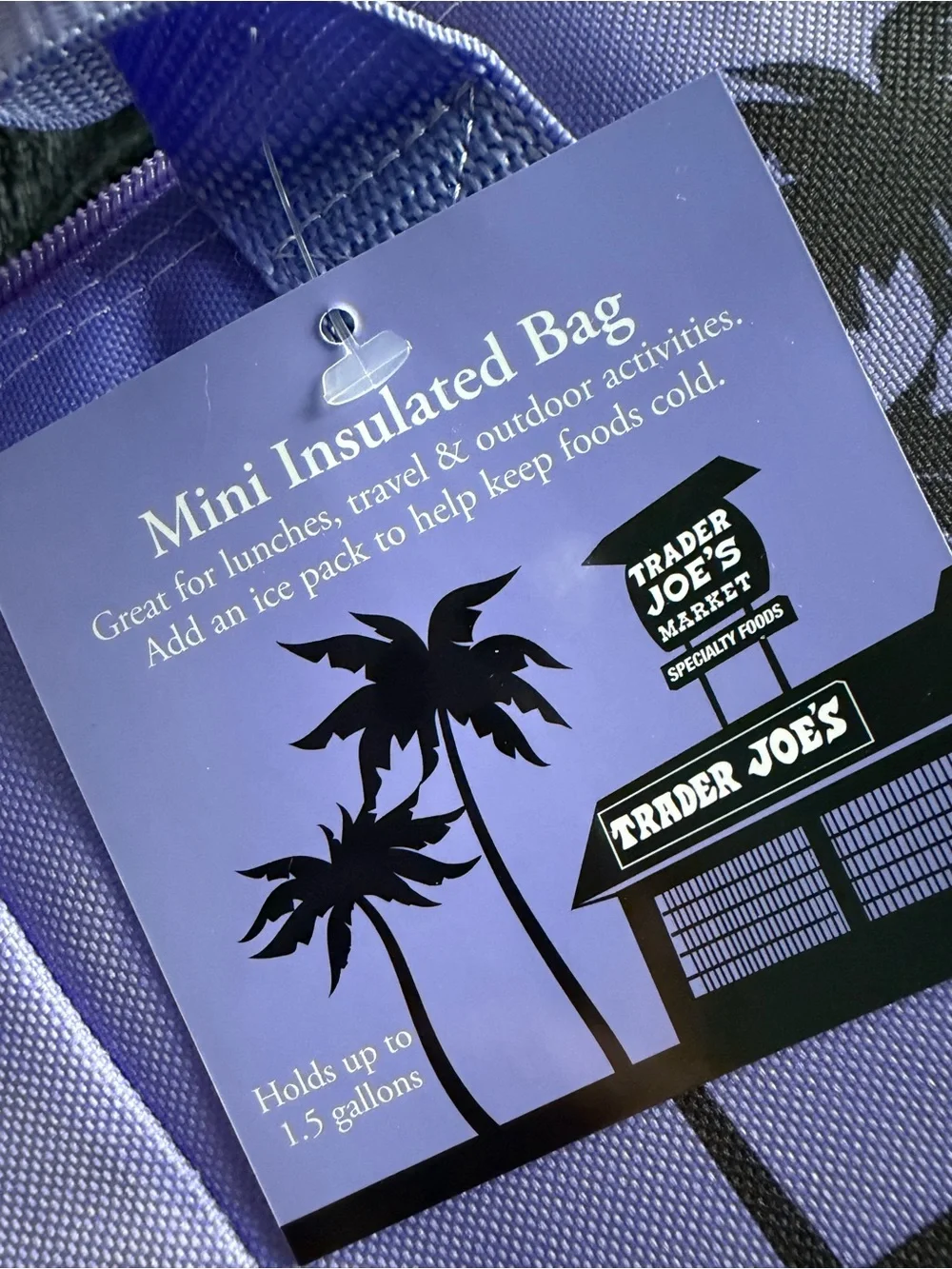 🧡 CORAL - Trader Joe’s mini insulated bag NEW